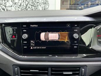 VOLKSWAGEN POLO 1.0 TSI GPF R-Line Hatchback 5dr Petrol DSG Euro 6 (s/s) (115 ps