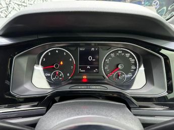 VOLKSWAGEN POLO 1.0 TSI GPF R-Line Hatchback 5dr Petrol DSG Euro 6 (s/s) (115 ps