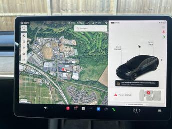 TESLA Model 3 Standard Range Plus Saloon 4dr Electric Auto RWD (241 bhp)