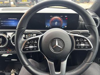 MERCEDES-BENZ A-CLASS 1.3 A180 Sport Edition (Executive) Saloon 4dr Petrol 7G-DCT Euro