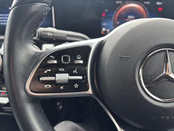 MERCEDES-BENZ A-CLASS 1.3 A180 Sport Edition (Executive) Saloon 4dr Petrol 7G-DCT Euro