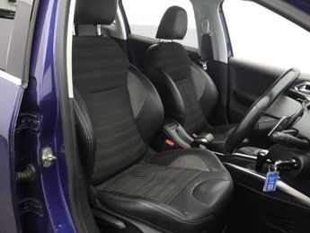 PEUGEOT 2008 1.6 e-HDi Allure SUV 5dr Diesel EGC Euro 5 (s/s) (92 ps)