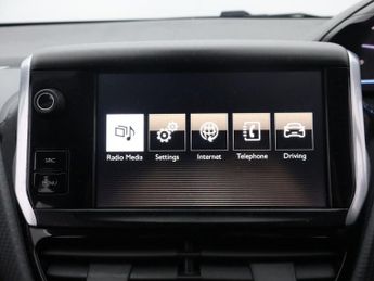 PEUGEOT 2008 1.6 e-HDi Allure SUV 5dr Diesel EGC Euro 5 (s/s) (92 ps)