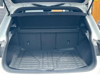 VOLKSWAGEN TIGUAN 2.0 TDI BlueMotion Tech R-Line SUV 5dr Diesel DSG 4Motion Euro 6