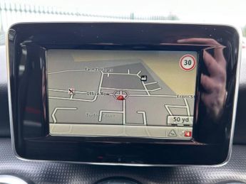 MERCEDES-BENZ A-CLASS 1.5 A180 CDI SE Hatchback 5dr Diesel 7G-DCT Euro 5 (s/s) (109 ps