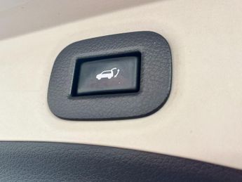 NISSAN X-TRAIL 1.6 dCi Tekna SUV 5dr Diesel XTRON Euro 6 (s/s) (130 ps)