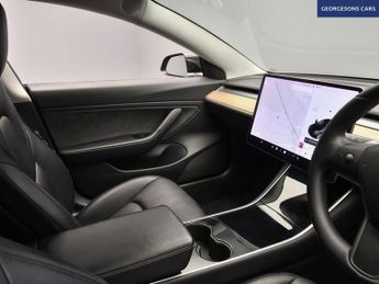 TESLA Model 3 (Dual Motor) Long Range Saloon 4dr Electric Auto 4WDE (346 ps)