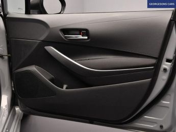 TOYOTA COROLLA 1.8 VVT-h Icon Hatchback 5dr Petrol Hybrid CVT Euro 6 (s/s) (140