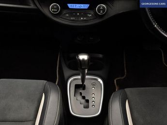 TOYOTA YARIS 1.5 VVT-h GR SPORT Hatchback 5dr Petrol Hybrid E-CVT Euro 6 (s/s