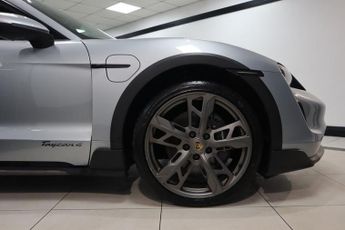 PORSCHE TAYCAN Performance Plus 93.4kWh 4 Cross Turismo 5dr Electric Auto 4WD (