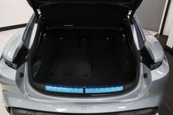PORSCHE TAYCAN Performance Plus 93.4kWh 4 Cross Turismo 5dr Electric Auto 4WD (