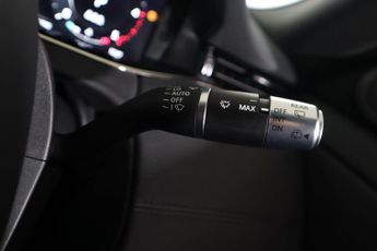 LAND ROVER RANGE ROVER EVOQUE 2.0 D200 MHEV R-Dynamic SE Auto 4WD Euro 6 (s/s) 5dr