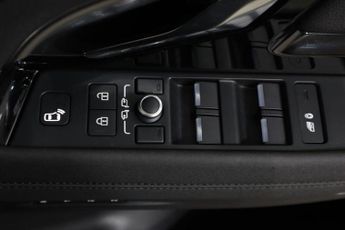 LAND ROVER RANGE ROVER EVOQUE 2.0 D200 MHEV R-Dynamic SE Auto 4WD Euro 6 (s/s) 5dr