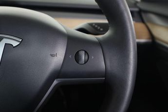 TESLA Model 3 (Dual Motor) Long Range Saloon 4dr Electric Auto 4WDE (346 ps)