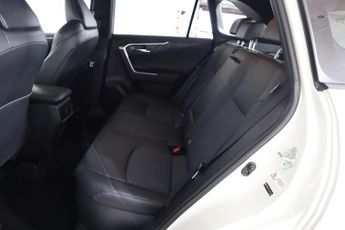 TOYOTA RAV4 2.5 VVT-h Dynamic SUV 5dr Petrol Hybrid CVT Euro 6 (s/s) (218 ps