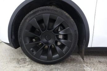 TESLA MODEL Y SUV 5dr Electric Auto RWD (346 ps)