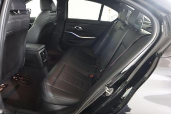 BMW 3 SERIES 2.0 330i M Sport Saloon 4dr Petrol Auto Euro 6 (s/s) (258 ps)