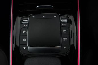 MERCEDES-BENZ GLA 1.3 GLA250e 15.6kWh Exclusive Edition (Premium) SUV 5dr Petrol P