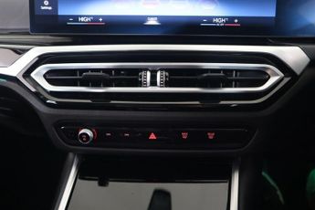 BMW 3 SERIES 2.0 320i Sport Saloon 4dr Petrol Auto Euro 6 (s/s) (184 ps)