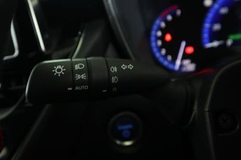TOYOTA COROLLA 1.8 VVT-h Design Touring Sports 5dr Petrol Hybrid CVT Euro 6 (s/
