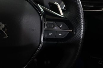 PEUGEOT 5008 1.2 PureTech GT Premium SUV 5dr Petrol EAT Euro 6 (s/s) (130 ps)