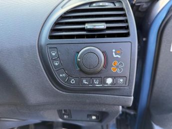 CITROEN GRAND C4 PICASSO 1.6 HDi DPF VTR+ MPV 5dr Diesel EGS6 Euro 4 (110 ps)