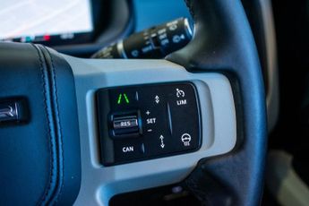 LAND ROVER DEFENDER 3.0 D250 MHEV HSE Hard Top SUV 3dr Diesel Auto 4WD SWB Euro 6 (s