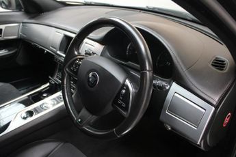 JAGUAR XF 3.0d V6 R-Sport Saloon 4dr Diesel Auto Euro 5 (s/s) (240 ps)