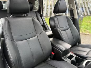 NISSAN X-TRAIL 1.6 dCi Tekna SUV 5dr Diesel XTRON Euro 5 (s/s) (130 ps)