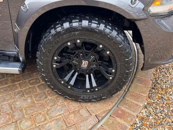 DODGE RAM 1500 4x4 5.7 Litre Petrol and LPG