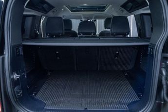 LAND ROVER DEFENDER 3.0 D250 MHEV X-Dynamic S SUV 5dr Diesel Auto 4WD Euro 6 (s/s) (