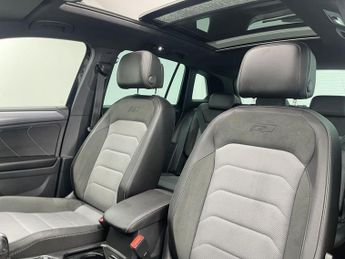 VOLKSWAGEN TIGUAN 2.0 TDI BlueMotion Tech R-Line SUV 5dr Diesel DSG 4Motion Euro 6