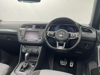 VOLKSWAGEN TIGUAN 2.0 TDI BlueMotion Tech R-Line SUV 5dr Diesel DSG 4Motion Euro 6