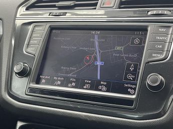 VOLKSWAGEN TIGUAN 2.0 TDI BlueMotion Tech R-Line SUV 5dr Diesel DSG 4Motion Euro 6
