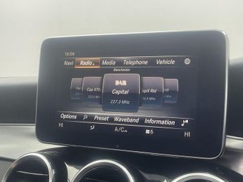 MERCEDES-BENZ C-CLASS 1.6 C200d Sport (Premium Plus) Saloon 4dr Diesel G-Tronic+ Euro 