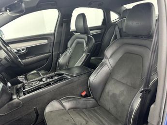 VOLVO S90 2.0 D4 R-Design Plus Saloon 4dr Diesel Auto Euro 6 (s/s) (190 ps
