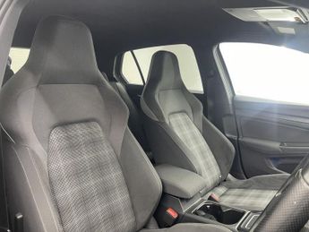 VOLKSWAGEN GOLF 2.0 TDI GTD Hatchback 5dr Diesel DSG Euro 6 (s/s) (200 ps)