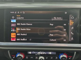 AUDI Q3 1.5 TFSI CoD 35 S line SUV 5dr Petrol S Tronic Euro 6 (s/s) (150