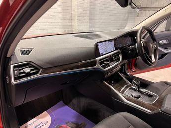 BMW 3 SERIES 2.0 330e 12kWh SE Pro Saloon 4dr Petrol Plug-in Hybrid Auto Euro