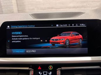 BMW 3 SERIES 2.0 330e 12kWh SE Pro Saloon 4dr Petrol Plug-in Hybrid Auto Euro