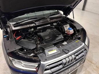 AUDI Q5 2.0 TDI Sport SUV 5dr Diesel S Tronic quattro Euro 6 (s/s) (190 