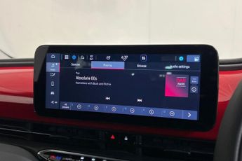 FIAT 500E 42kWh RED Hatchback 3dr Electric Auto (118 ps) Touchscreen With 
