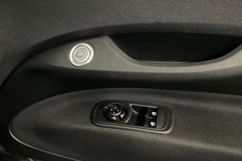 FIAT 500E 42kWh RED Hatchback 3dr Electric Auto (118 ps) Touchscreen With 