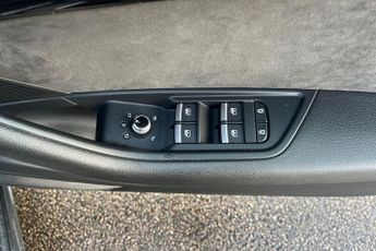 AUDI A4 2.0 TFSI 35 Black Edition Saloon 4dr Petrol S Tronic Euro 6 (s/s