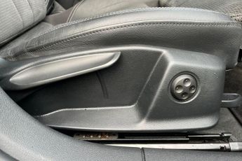 AUDI A4 2.0 TFSI 35 Black Edition Saloon 4dr Petrol S Tronic Euro 6 (s/s