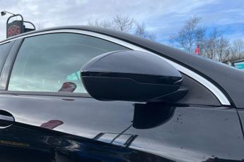 VAUXHALL INSIGNIA 1.6 Turbo D BlueInjection SRi Nav Grand Sport 5dr Diesel Automat