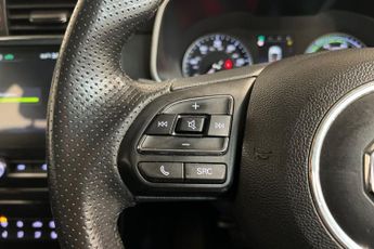 MG MG ZS 44.5kWh Exclusive SUV 5dr Electric Auto (143 ps) Panoramic Sky R