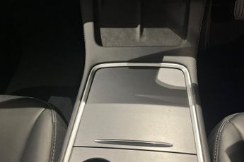 TESLA Model 3 Saloon 4dr Electric Auto RWD (241 bhp) Fixed Panoramic Glass Roo