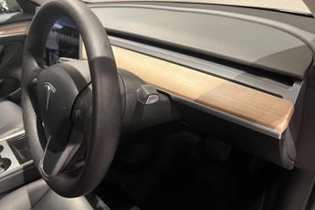 TESLA Model 3 Saloon 4dr Electric Auto RWD (241 bhp)