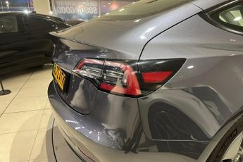 TESLA Model 3 Saloon 4dr Electric Auto RWD (241 bhp) Fixed Panoramic Glass Roo